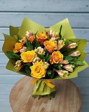 Букет цветов из:  Альстромерии и Розы в Гальчино