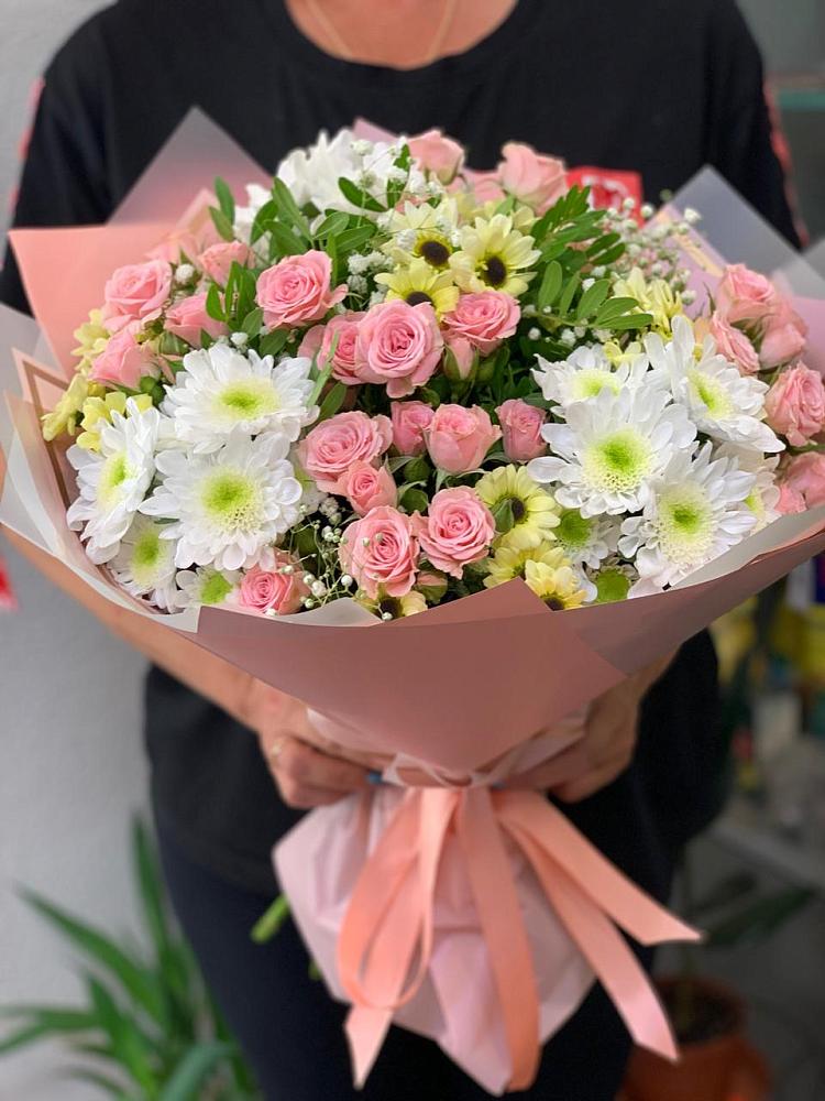 Букет цветов из: Розы и Хризантемы в Гальчино