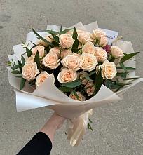 Букет Кремовые розы Латте в Гальчино