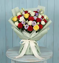 Букет цветов из:  Розы в Гальчино