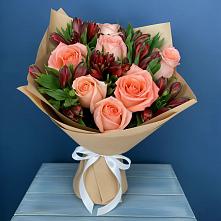 Букет цветов из:  Розы и Альстромерии в Гальчино