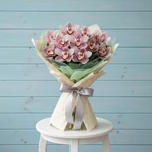 Букет цветов из:  Орхидеи и Розы в Гальчино