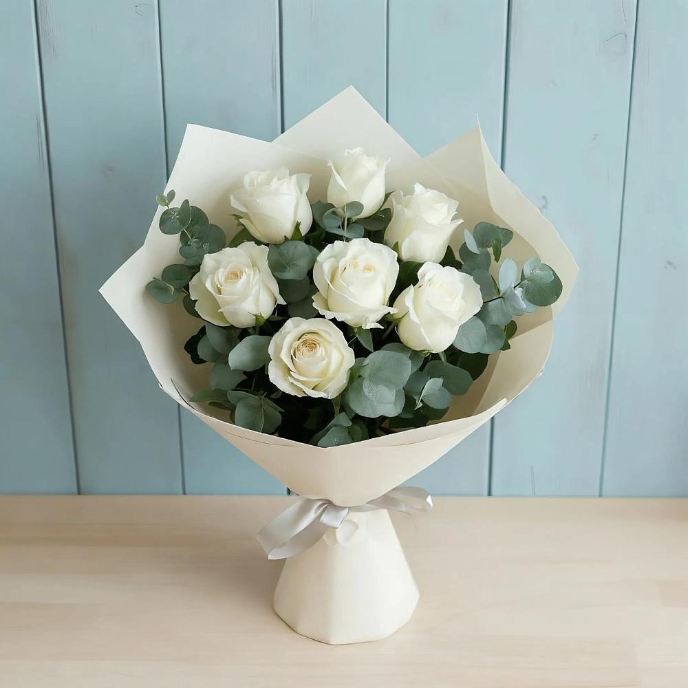 Букет Белые розы в Эвкалипте в Гальчино