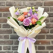 Букет цветов из:  Лизиантусы и Розы #REPLACE_PRED# Гальчино