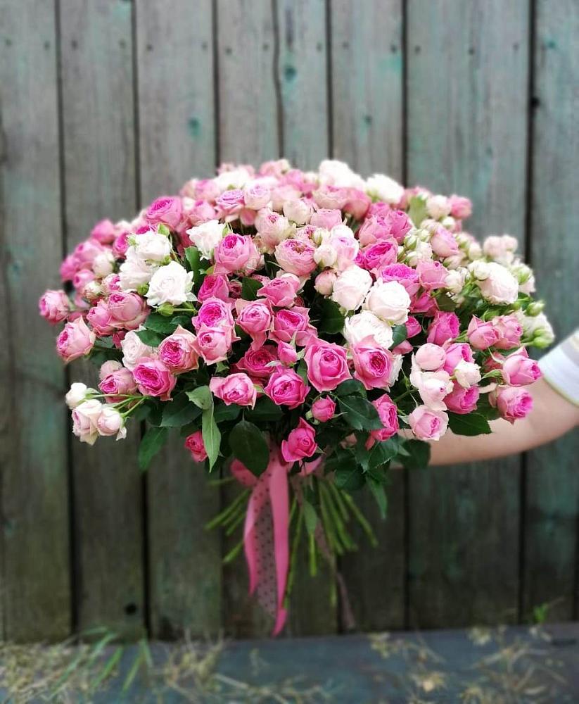 Букет Розовые кустовые розы Натали и Лав Лидия в Гальчино