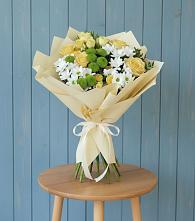 Букет цветов из:  Хризантемы и Розы в Гальчино