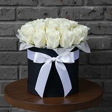 Цветочная композиция из Розы в шляпной коробке в Гальчино